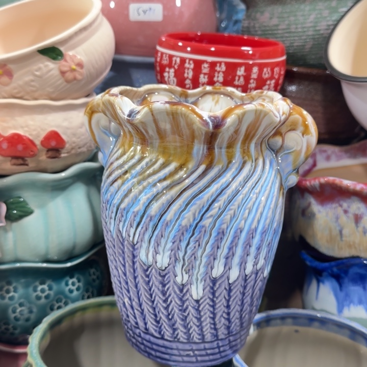 凑9块包邮，有孔，陶瓷花盆