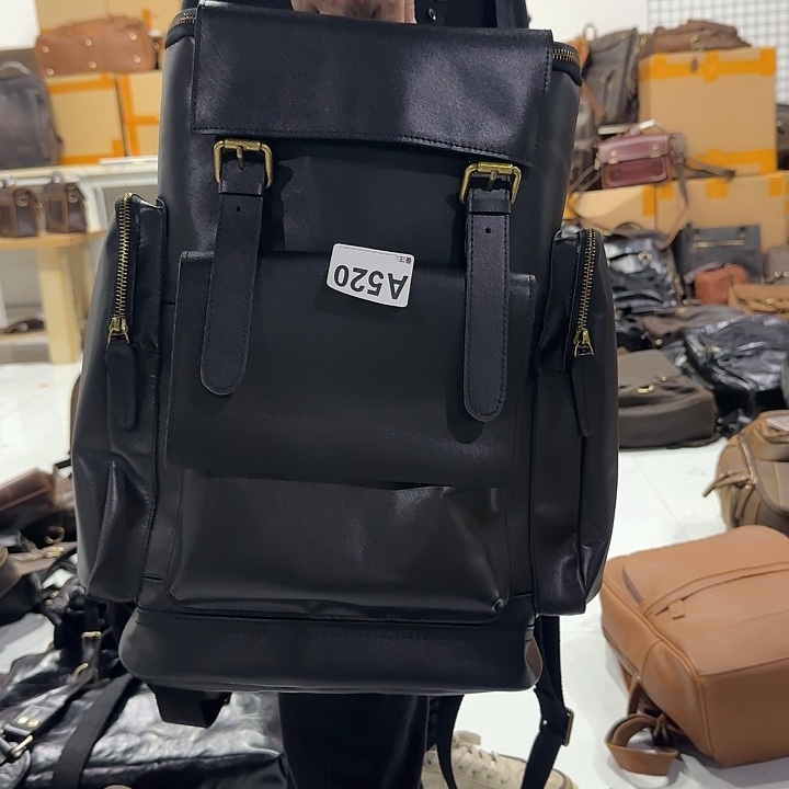 小牛皮（革）牛剖层皮革520