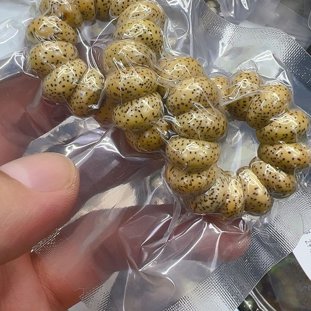 手串星月菩提47黄星月菩提单圈大肠1.3
