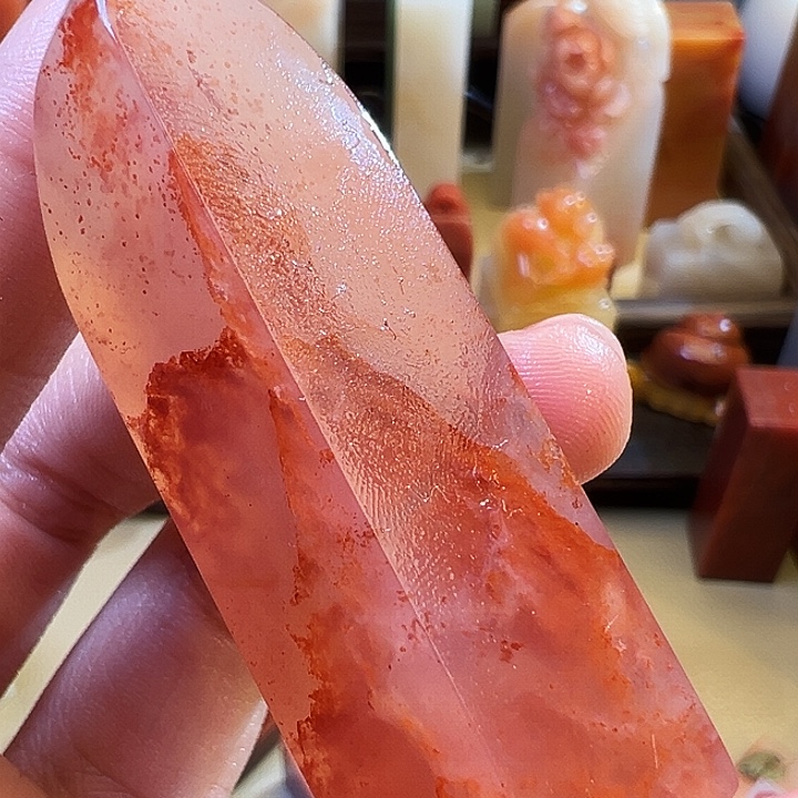 邹***莊寿山石印石水冻桃花玻璃底