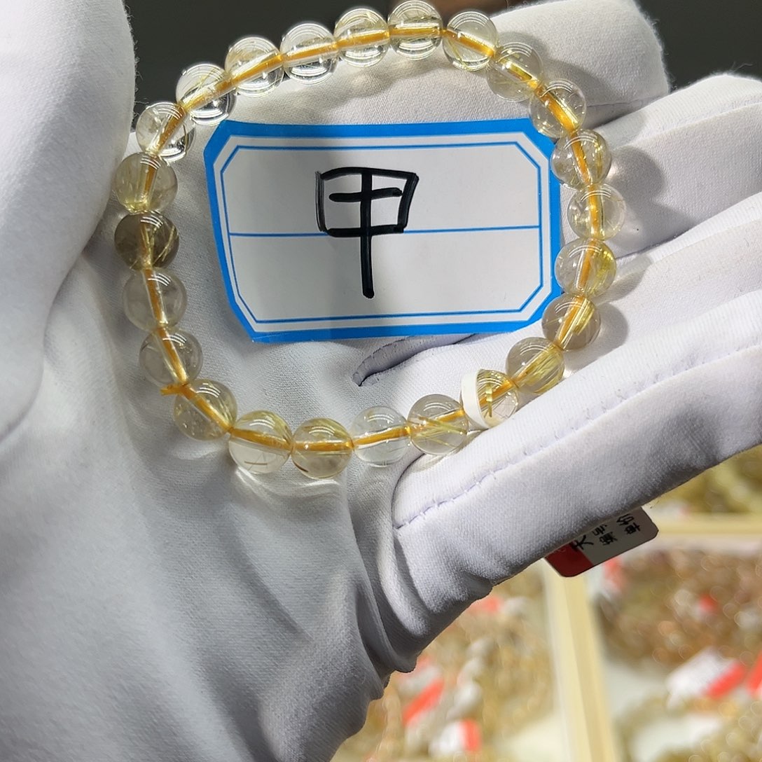 水晶手链未镶嵌晶莹剔透