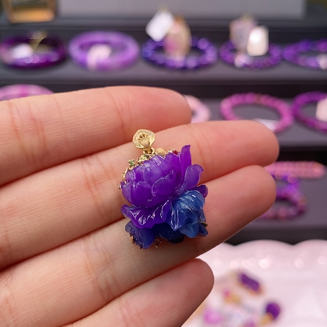 苏纪石（舒俱来）18K金镶嵌吊坠(不含链)