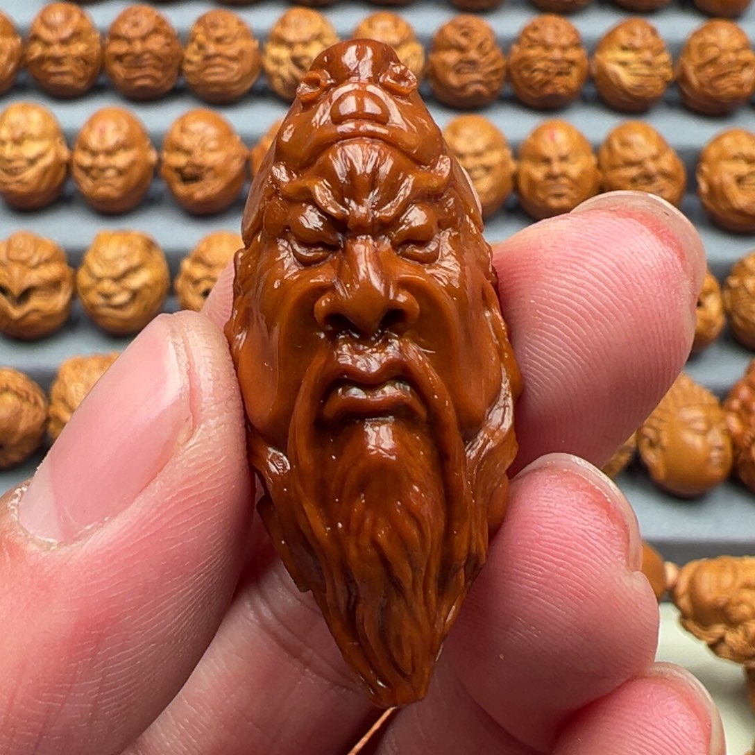 【闪购商品】手串橄榄核?****。包浆关公