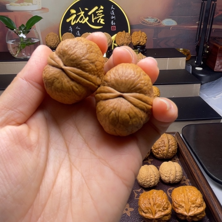 把件文玩核桃萌萌包