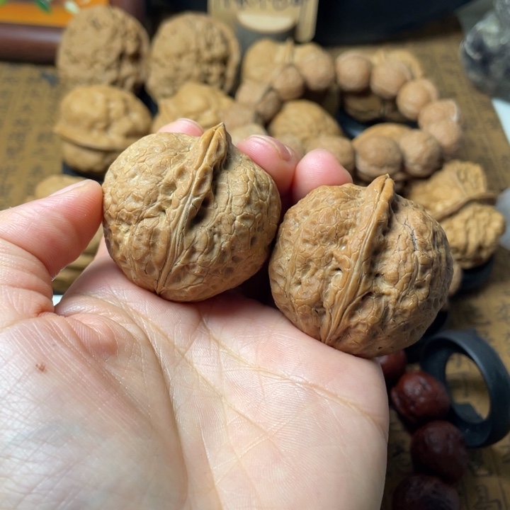 飞***云南野生铁核桃编号109