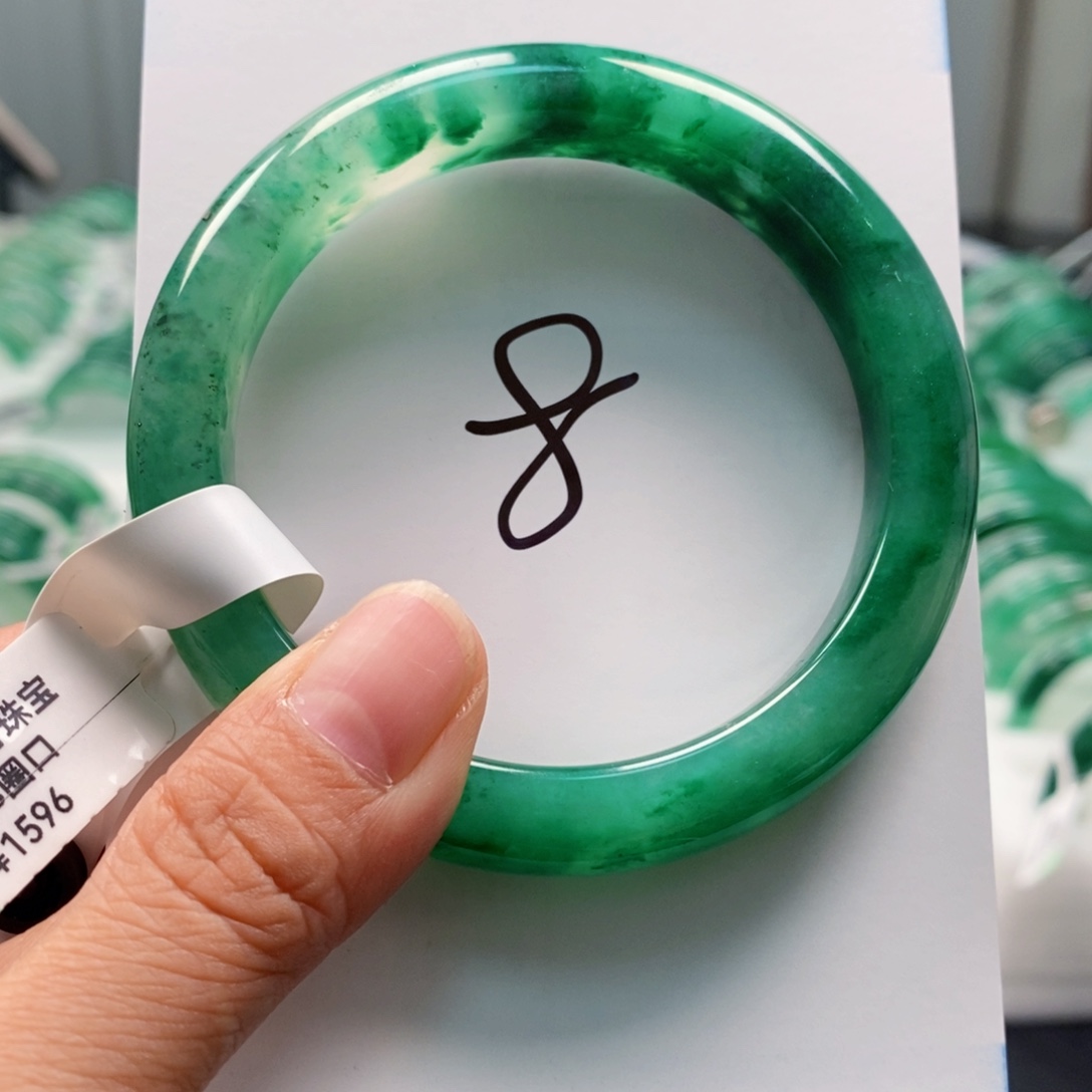 石英质玉未镶嵌手镯手镯