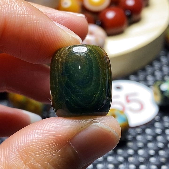 修***仰玛瑙/玉髓未镶嵌颈饰