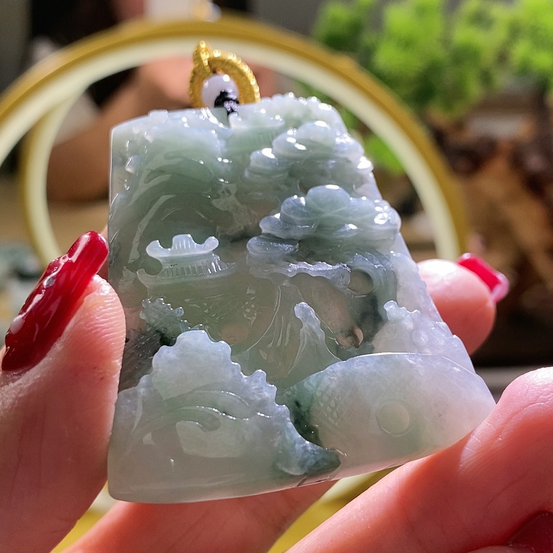 【闪购商品】翡翠颈饰未镶嵌山水