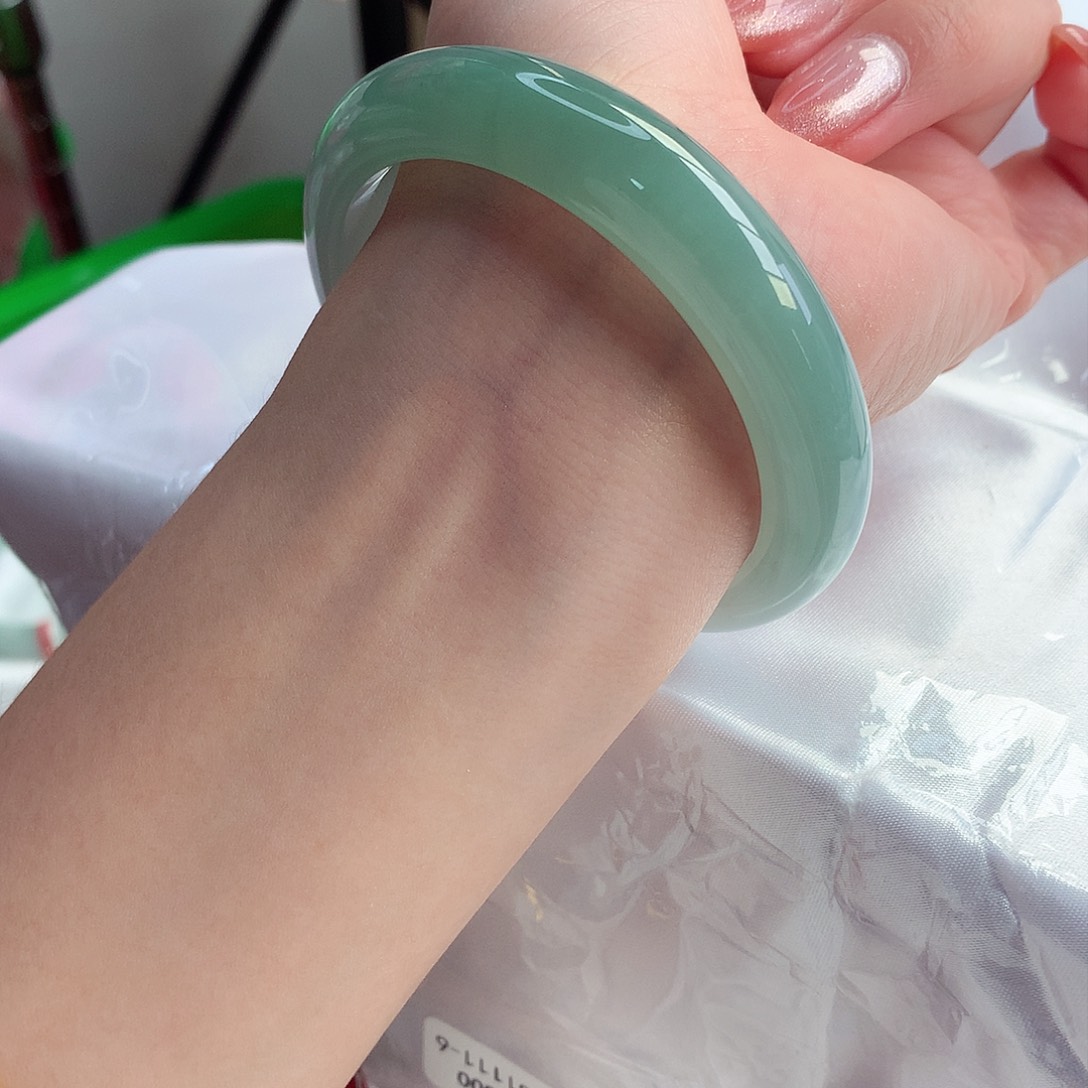 翡翠手镯未镶嵌天然A货翡翠58