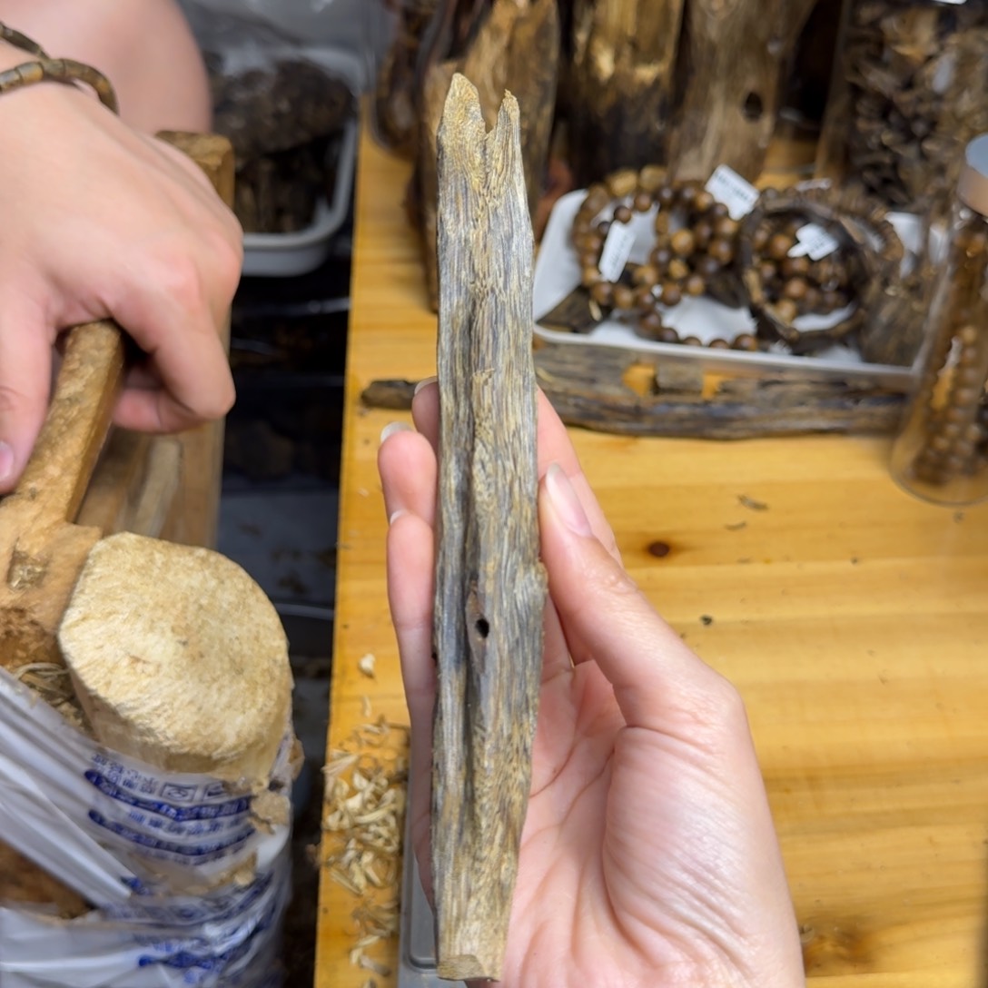 沉香沉香碎屑张勺子品种块料26克