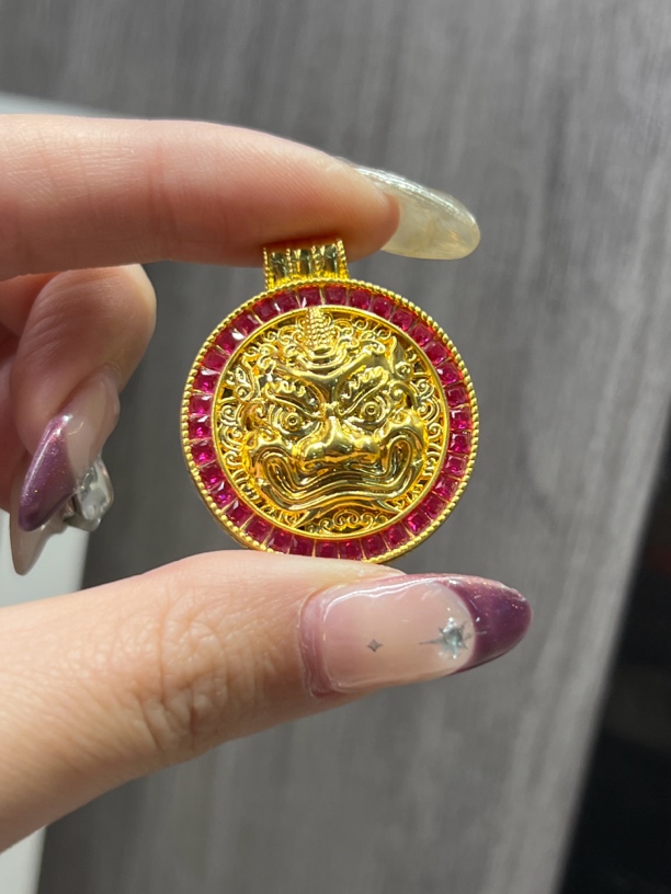 【皇冠轻奢】18k金 | 大气质感貔貅大吊坠  直径达到35×29.8mm