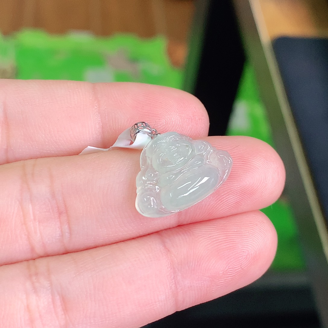 翡翠颈饰18K金镶嵌冰胶晴小佛