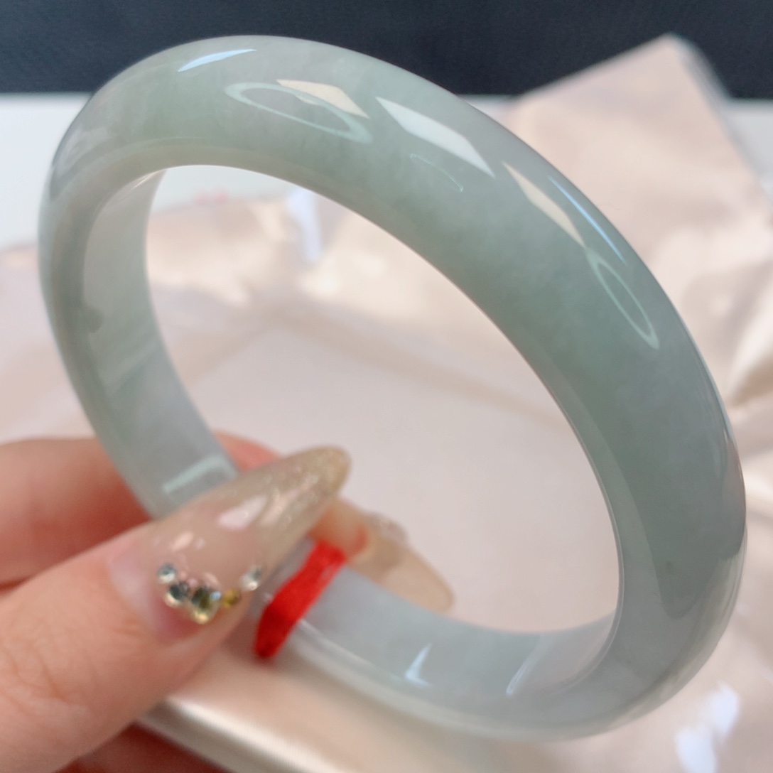 【闪购商品】翡翠手镯未镶嵌59圈