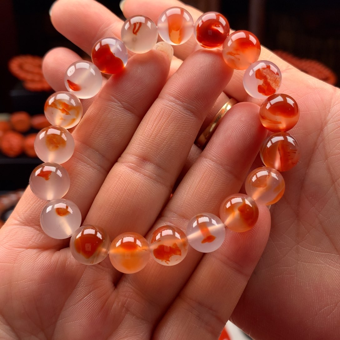 南红玛瑙手串未镶嵌