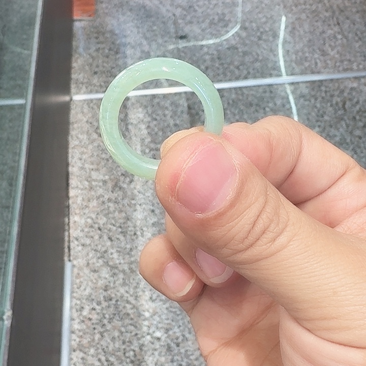 岫玉未镶嵌耳钉戒指