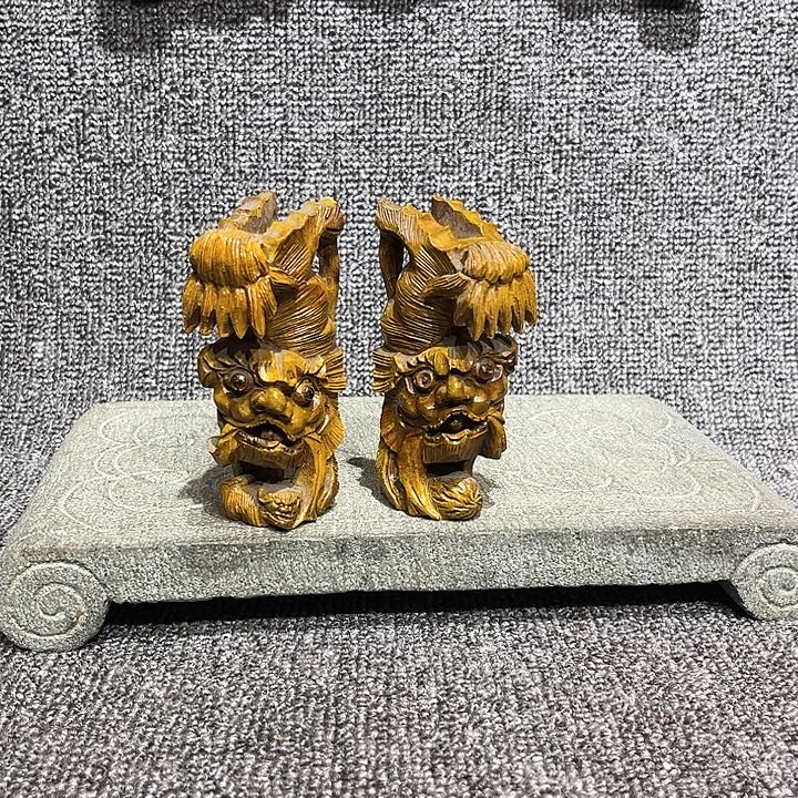 拱***猪陶瓷古色古香精品木雕