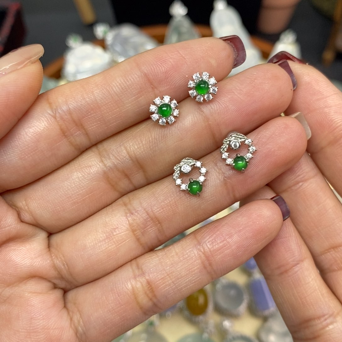 翡翠颈饰银S925镶嵌A货翡翠