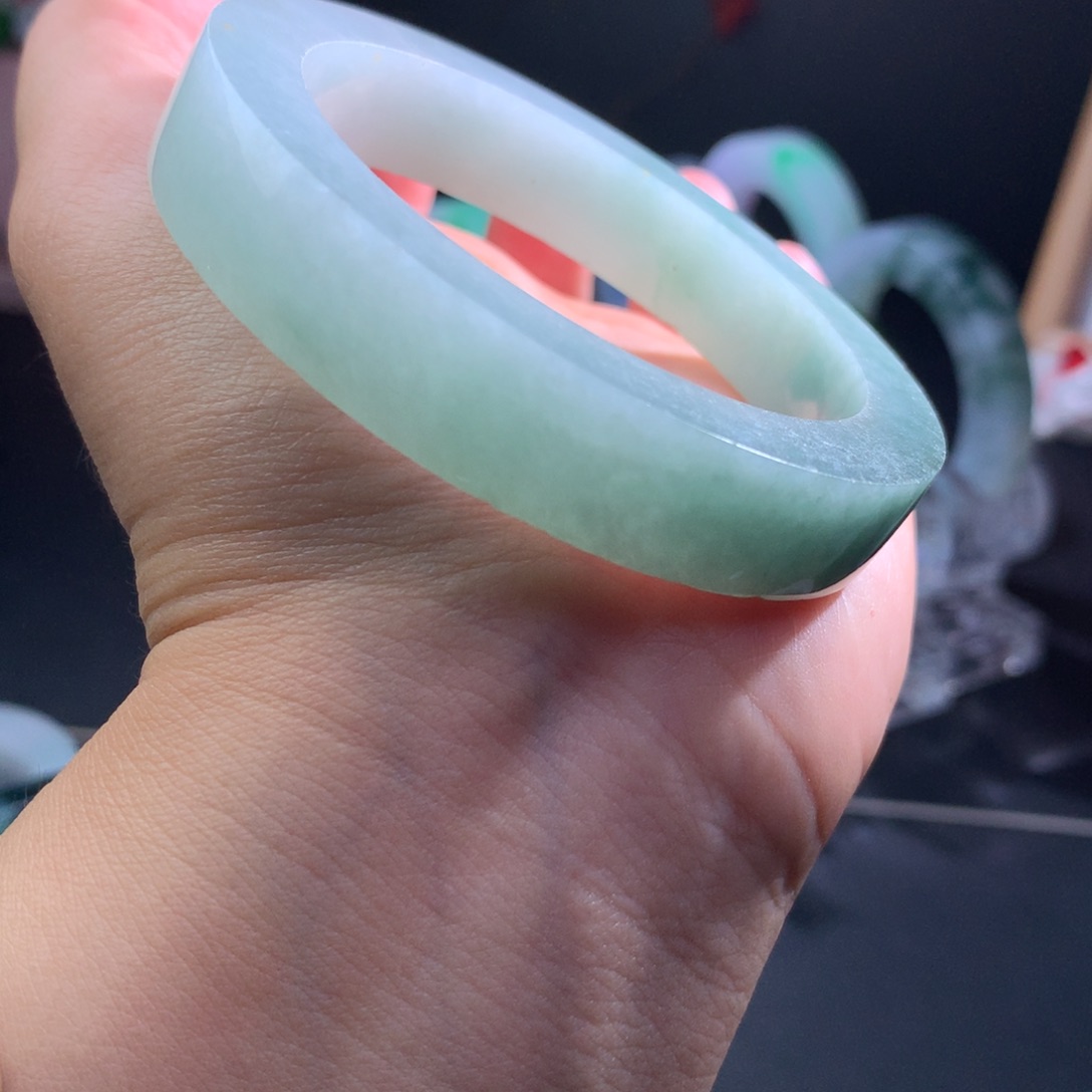 定制翡翠手镯未镶嵌