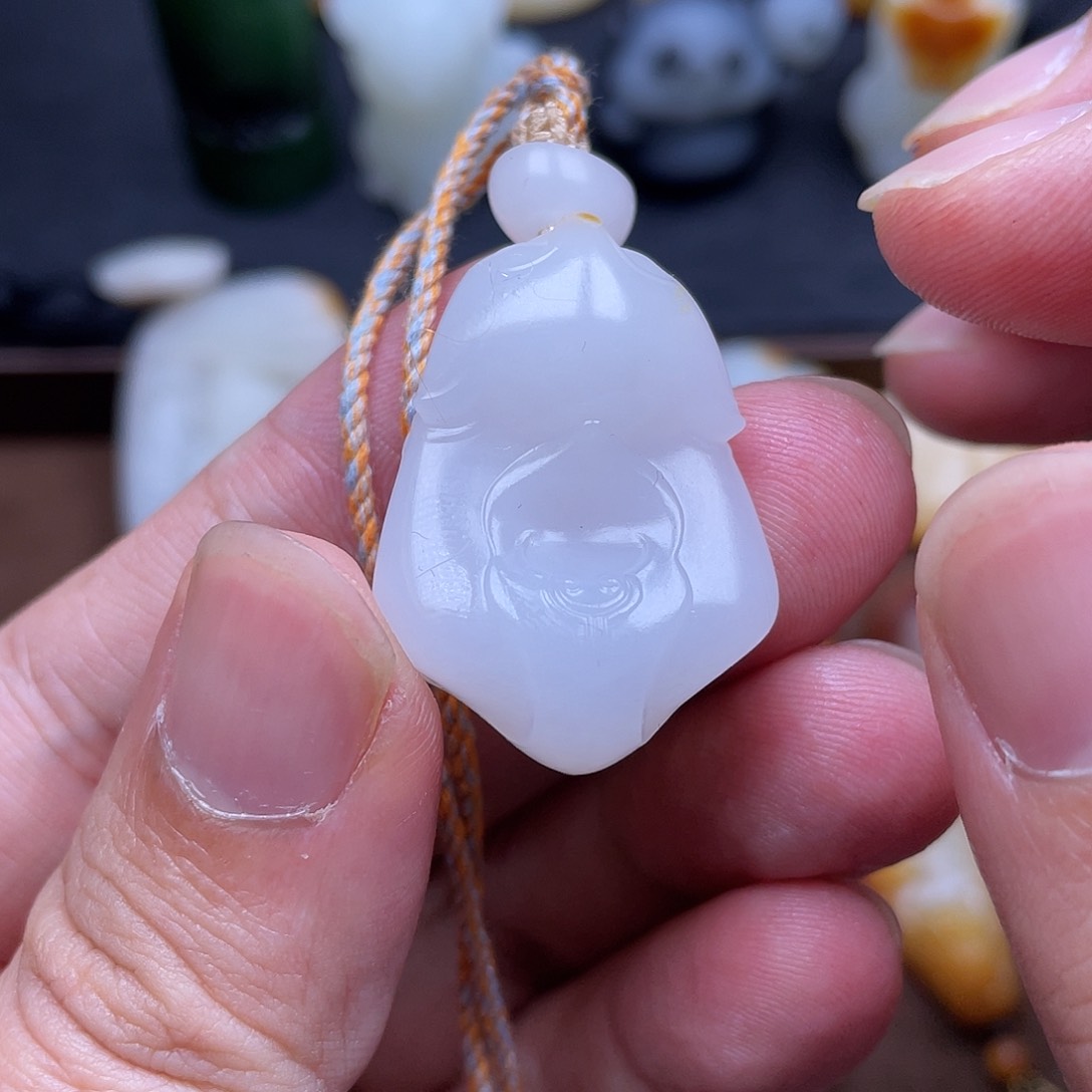 和田玉挂件未镶嵌