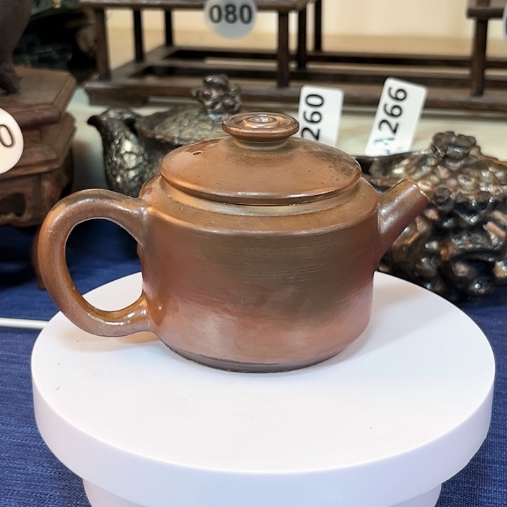 细陶壶130 CC微瑕。气泡 