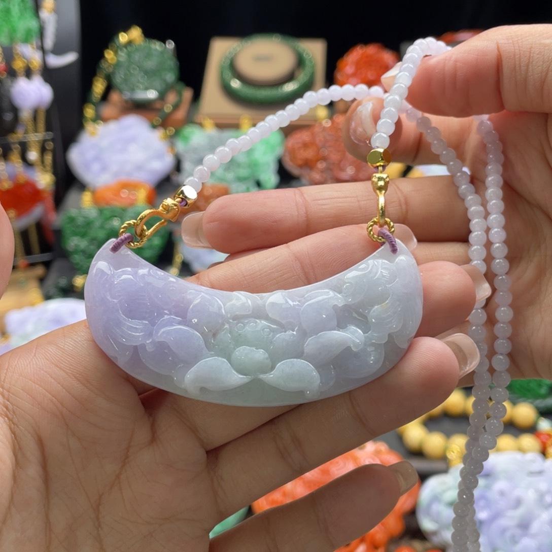 翡翠颈饰未镶嵌代编织