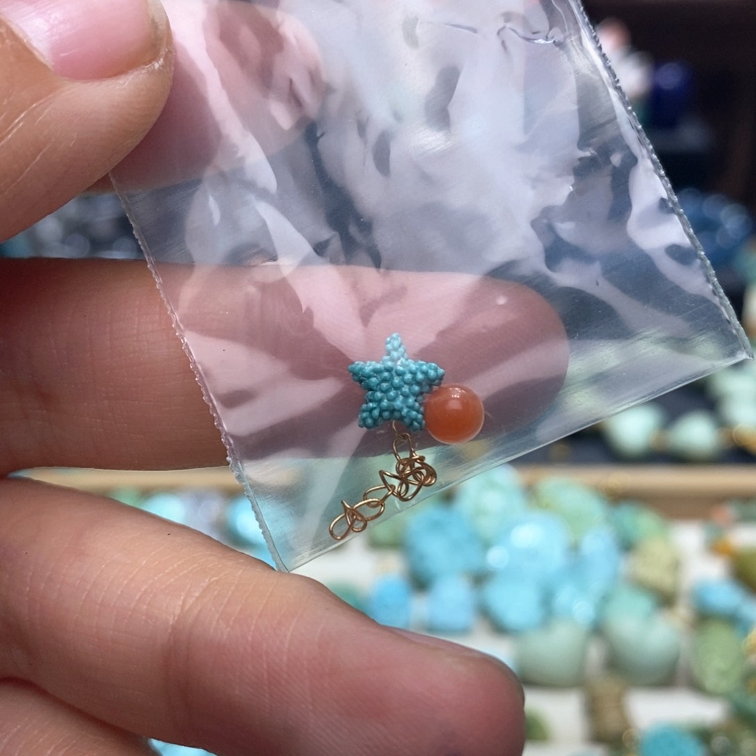 南红玛瑙配饰未镶嵌