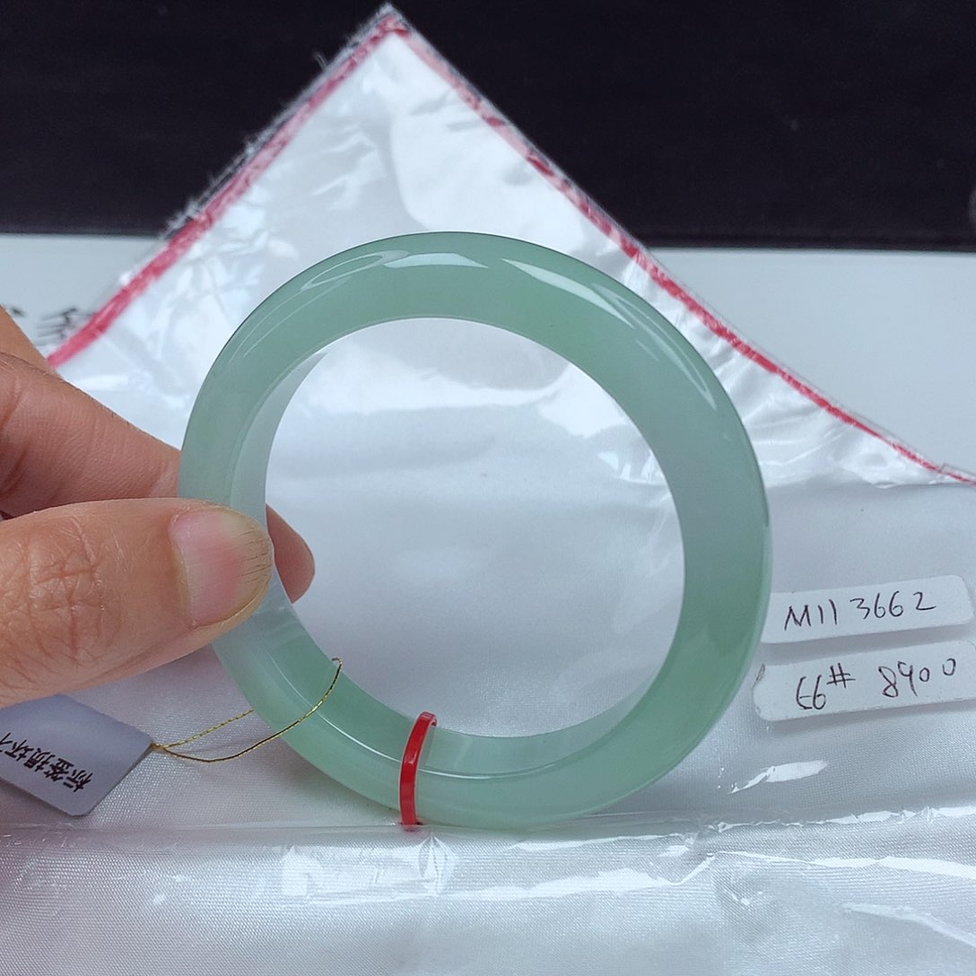 翡翠手镯未镶嵌56圈3662