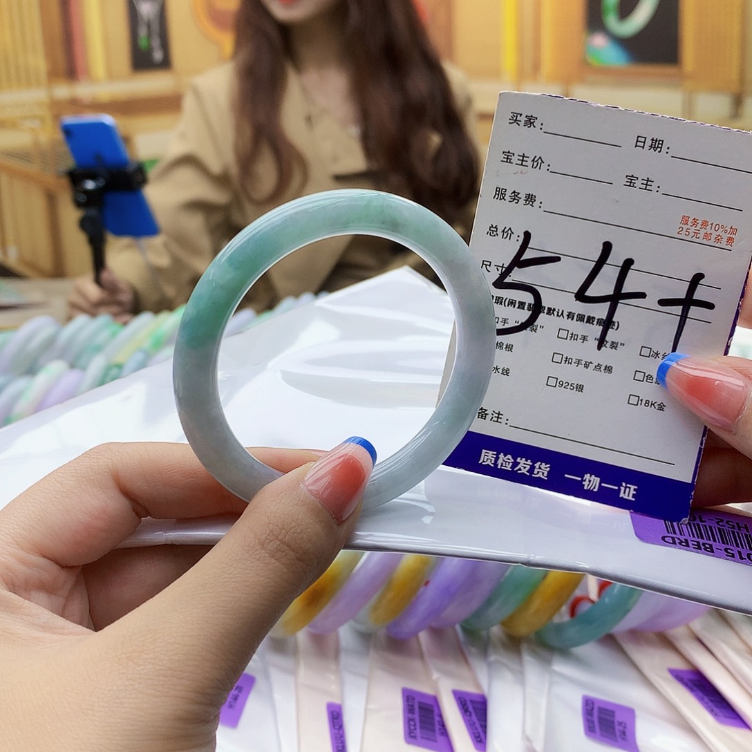 翡翠未镶嵌手镯0099877899000