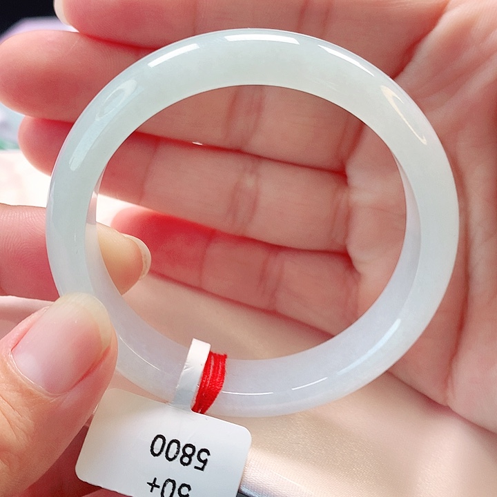 未镶嵌手镯翡翠50正