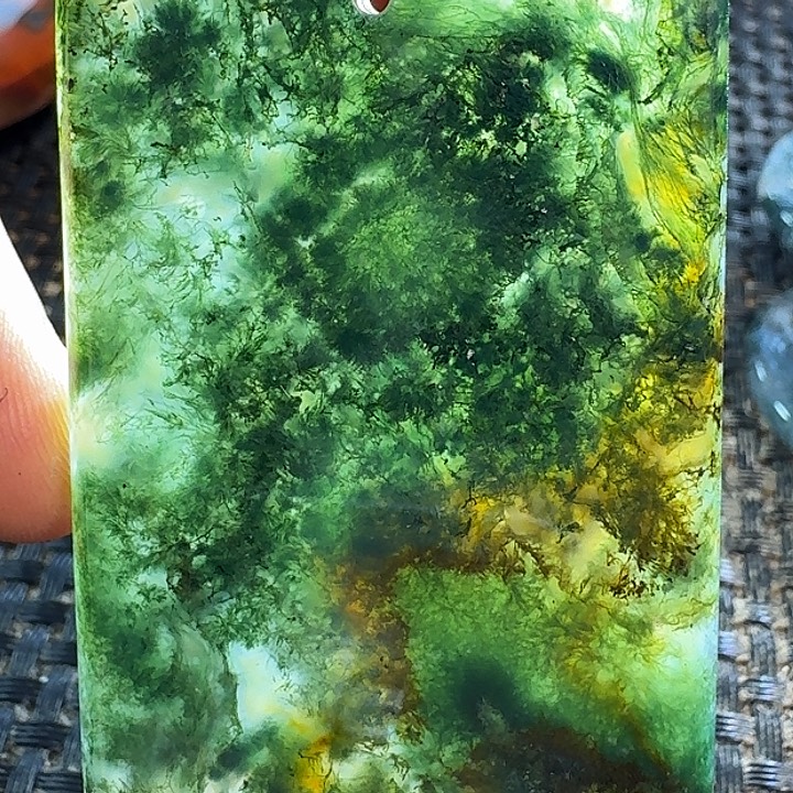 锡***行玛瑙/玉髓未镶嵌颈饰