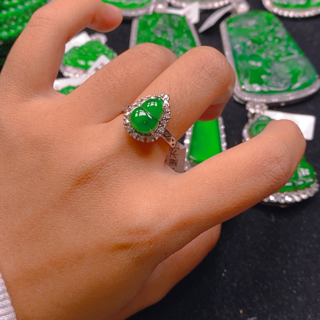 翡翠戒指银S925镶嵌88888888