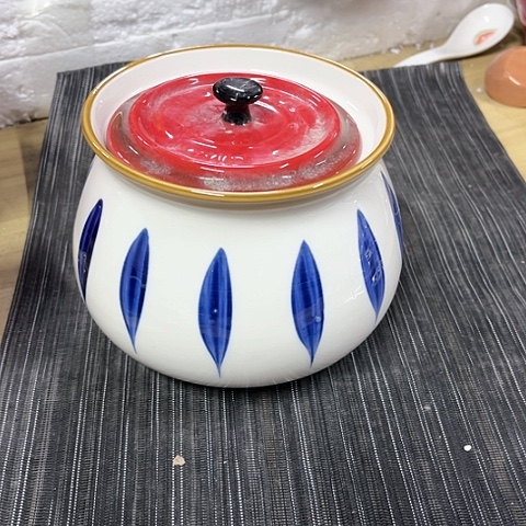 微瑕，不能明火，13厘米，高度12针孔气泡，1L