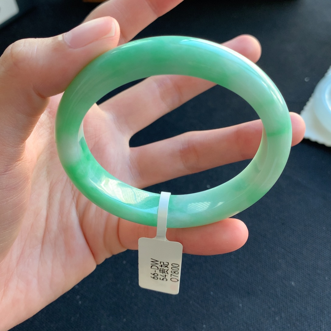 翡翠手镯未镶嵌54.8贵妃