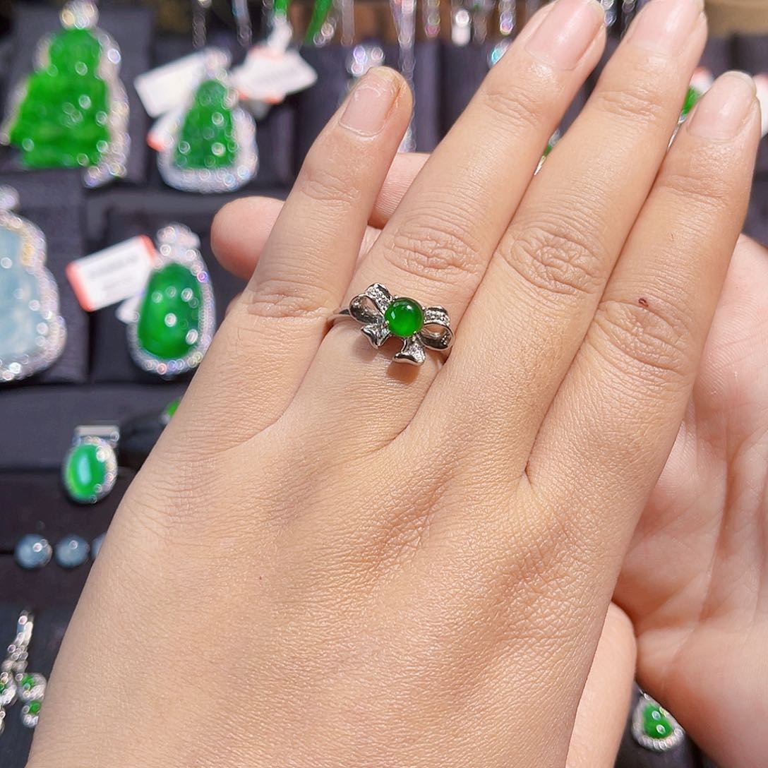 翡翠戒指银S925镶嵌戒指