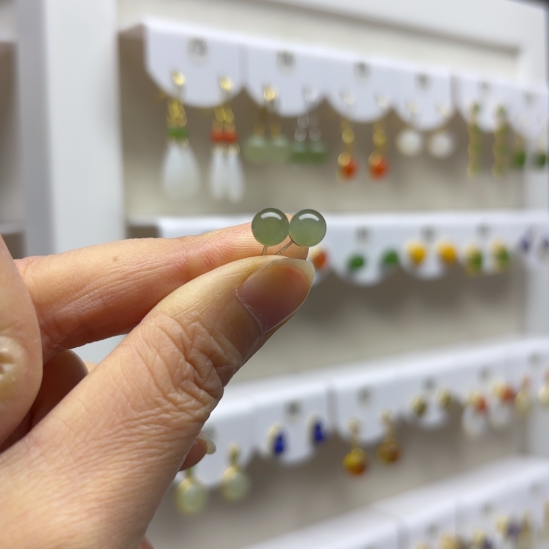 和田玉银S925镶嵌耳饰6mm