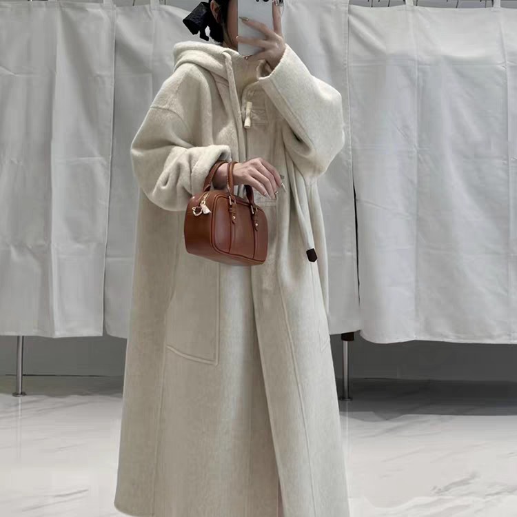 台风款学院风连帽牛角扣羊毛大衣