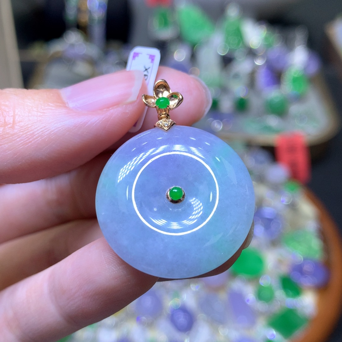 【闪购商品】翡翠颈饰18K金镶嵌翡翠吊坠项链