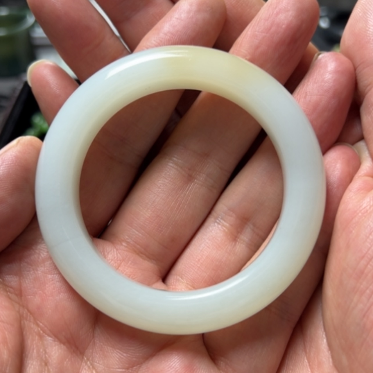 【闪购商品】和田玉手镯未镶嵌