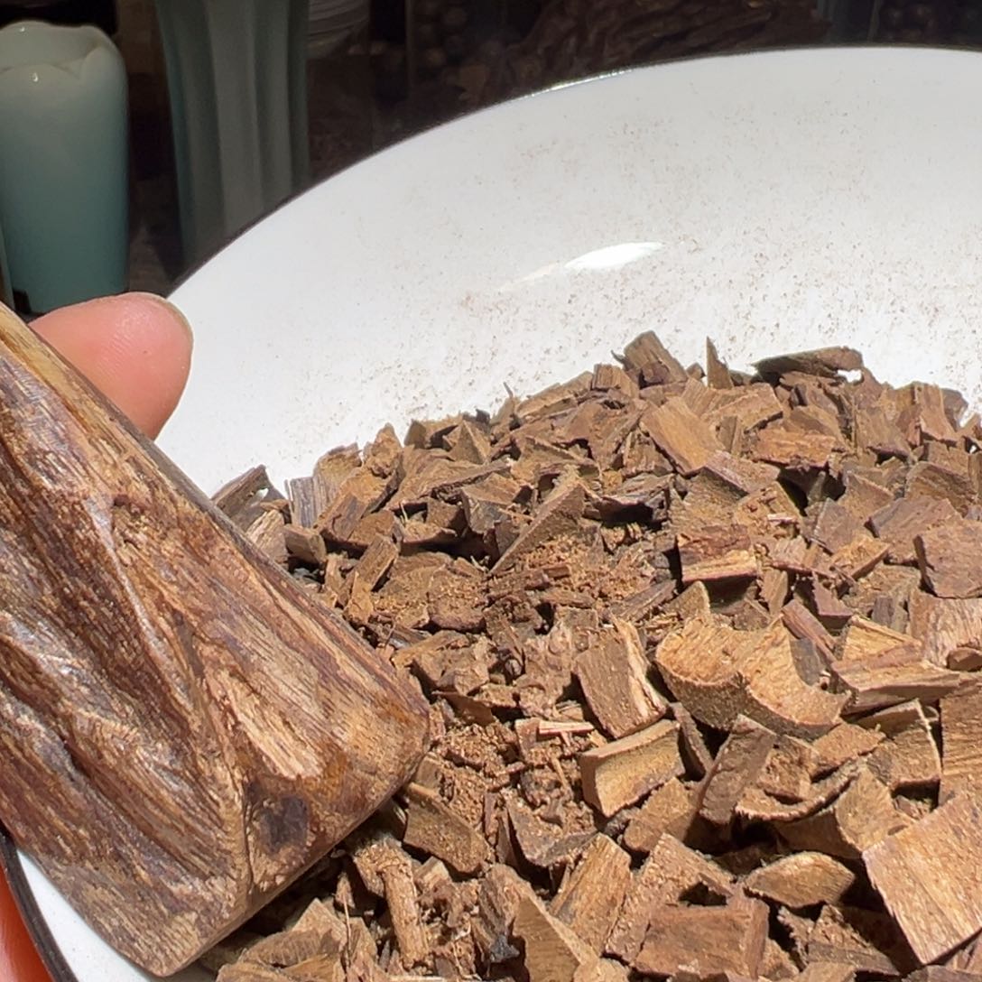 沉香沉香碎屑马来西亚16.8克左右