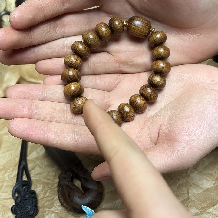 大叶紫檀（黑酸枝木类）