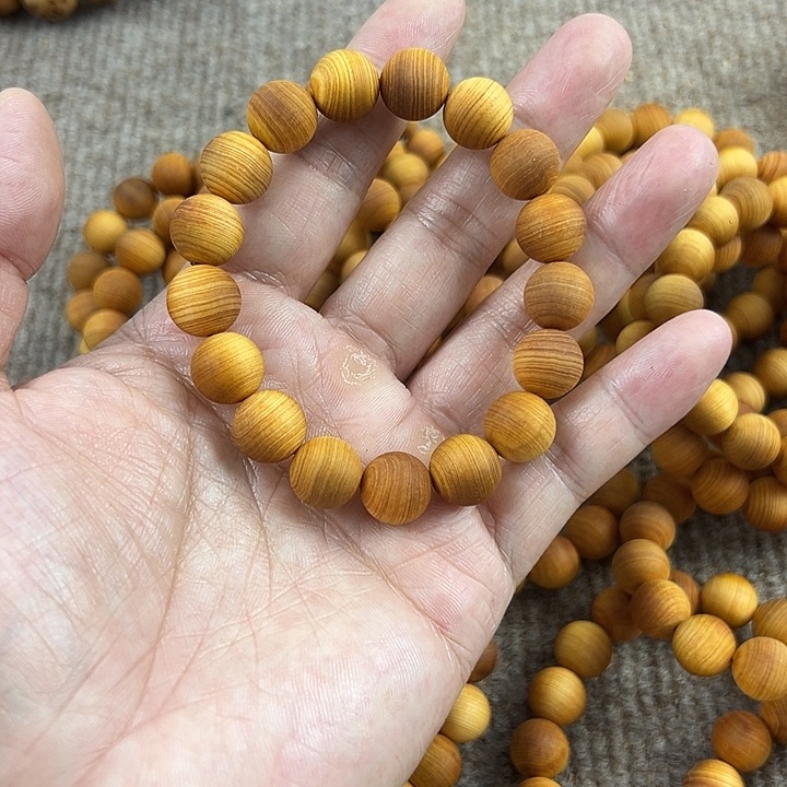 木太行崖柏1.2陈化。。。。。。