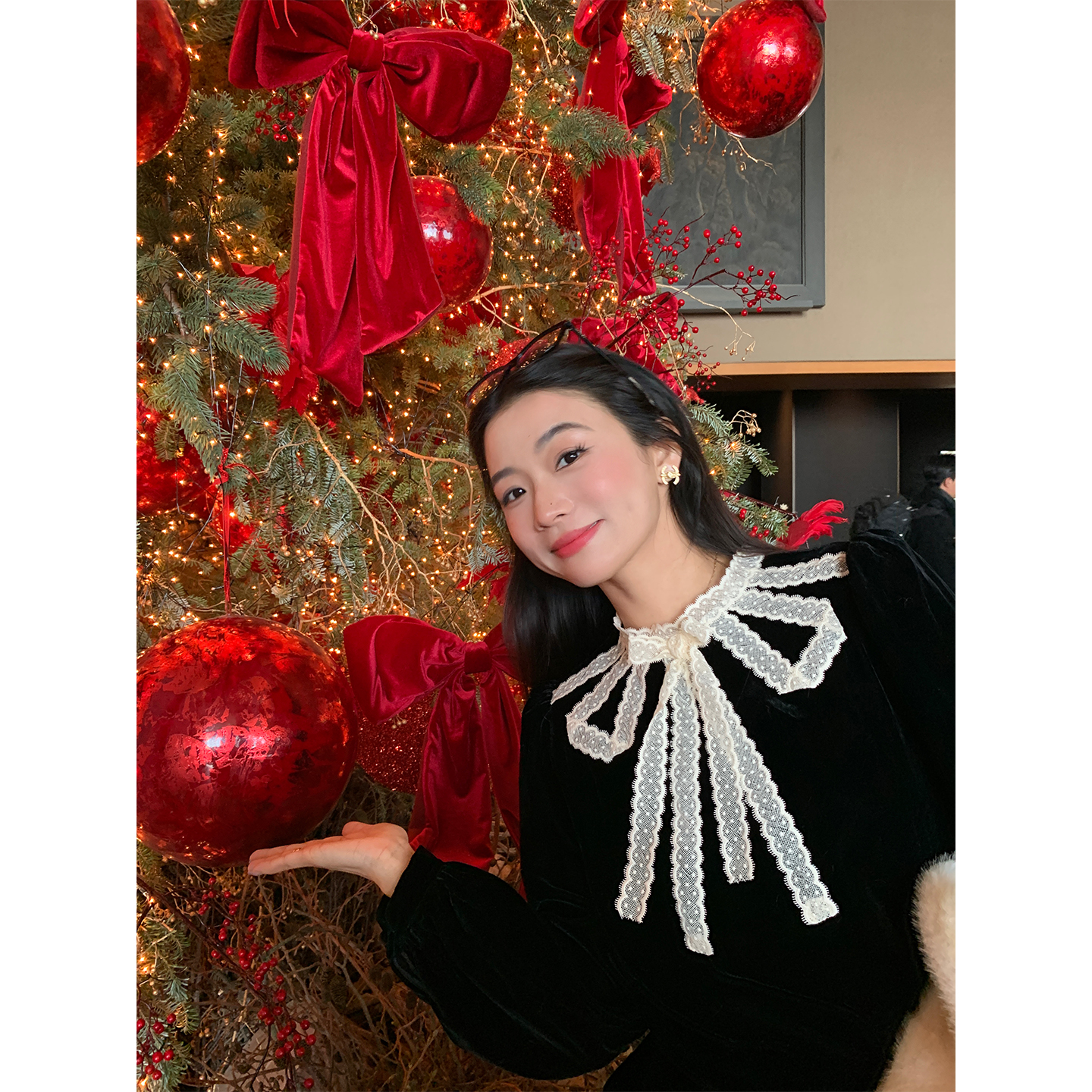 落落狷介 衬衫女高级感轻奢减龄洋气套头黑色丝绒上衣2025年新款