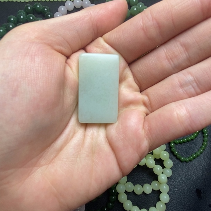 和田玉挂件未镶嵌且末料平安无事牌