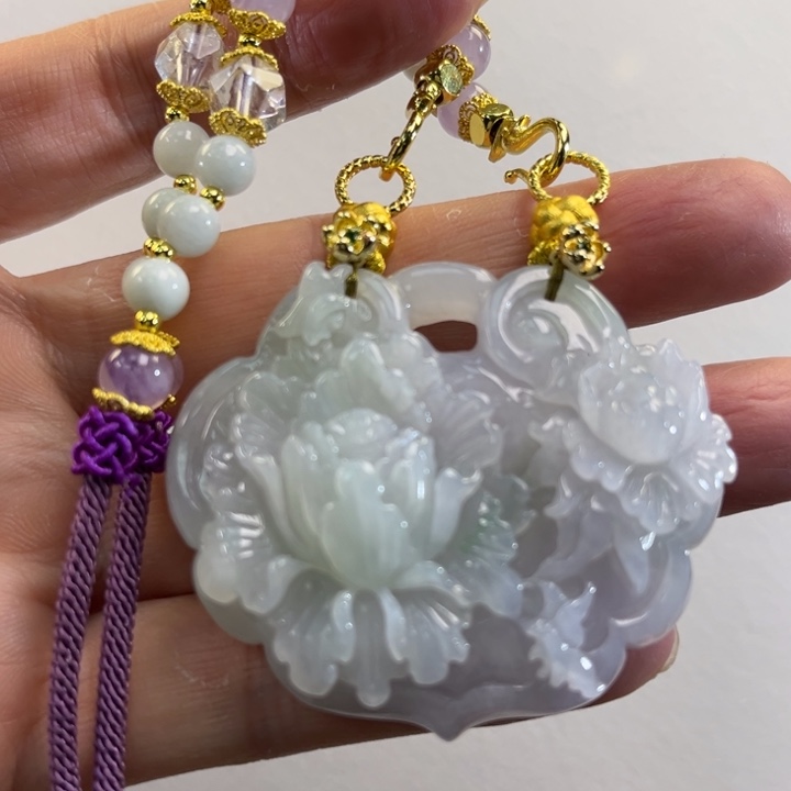 翡翠吊坠(赠链)未镶嵌代编织