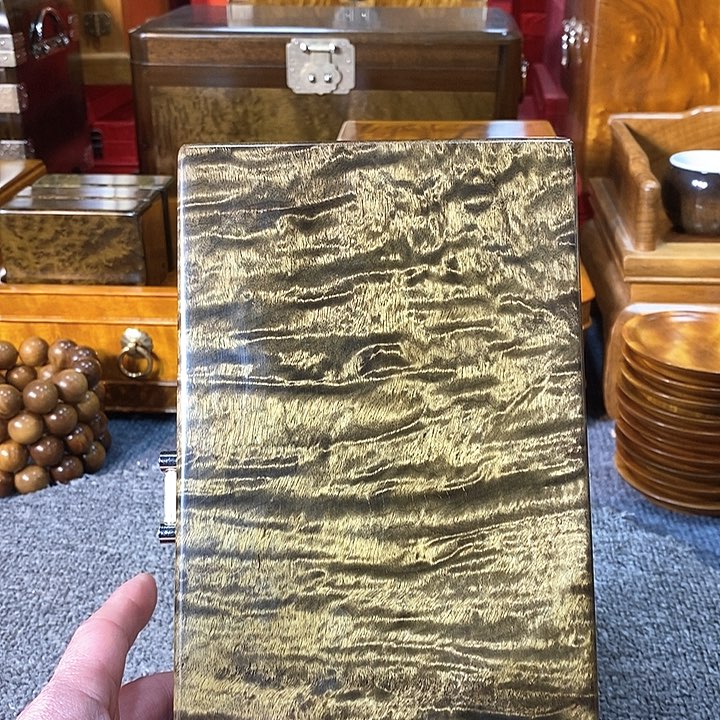 金丝楠阴沉木首饰盒