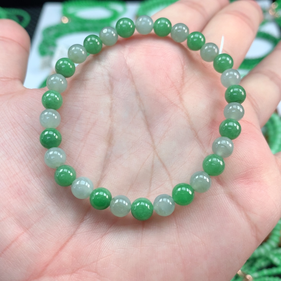 翡翠手链未镶嵌翡翠