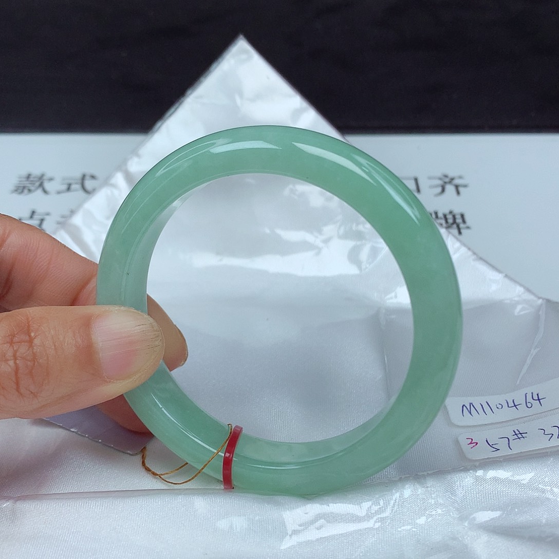 翡翠手镯未镶嵌57圈0464