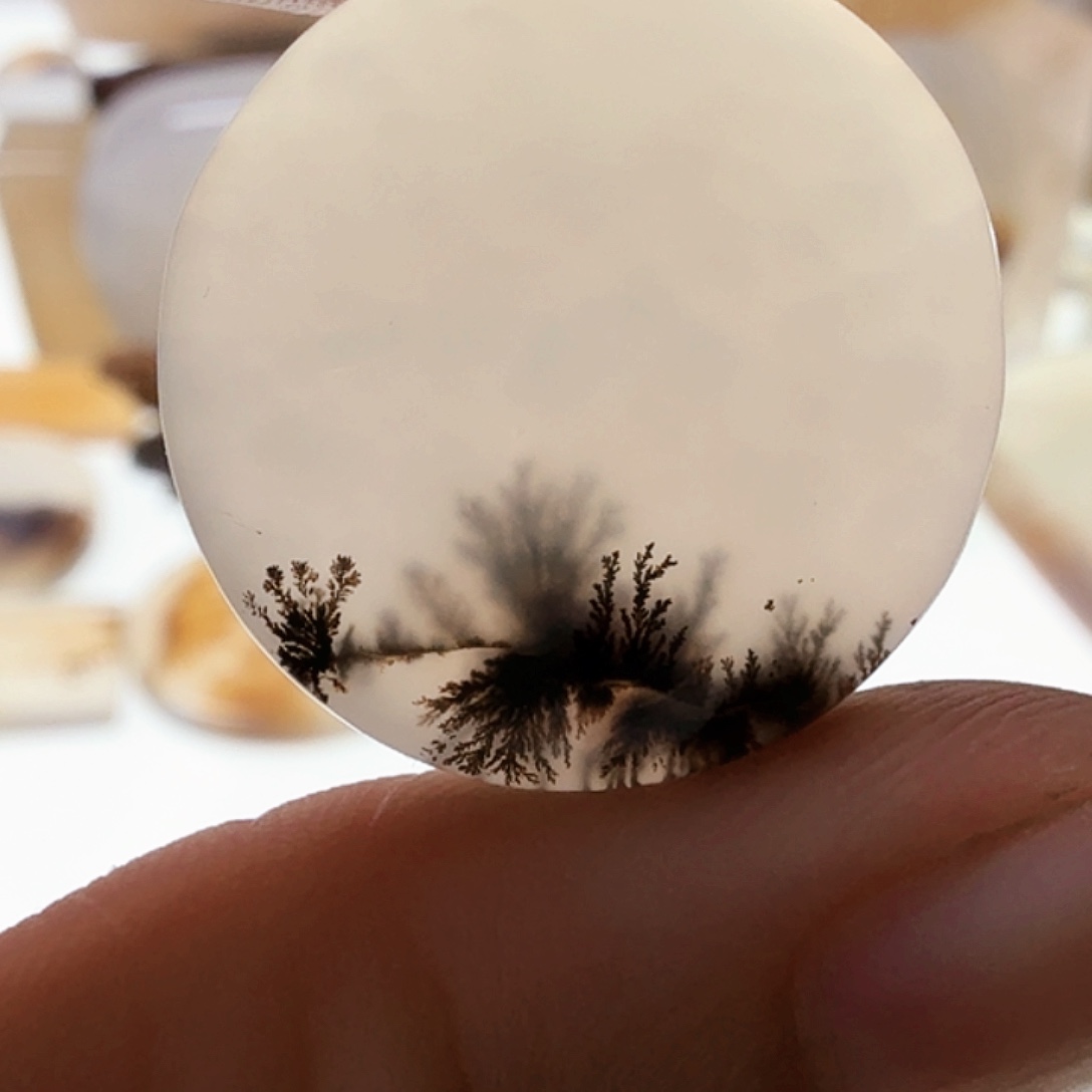 玛瑙/玉髓未镶嵌珠宝半成品