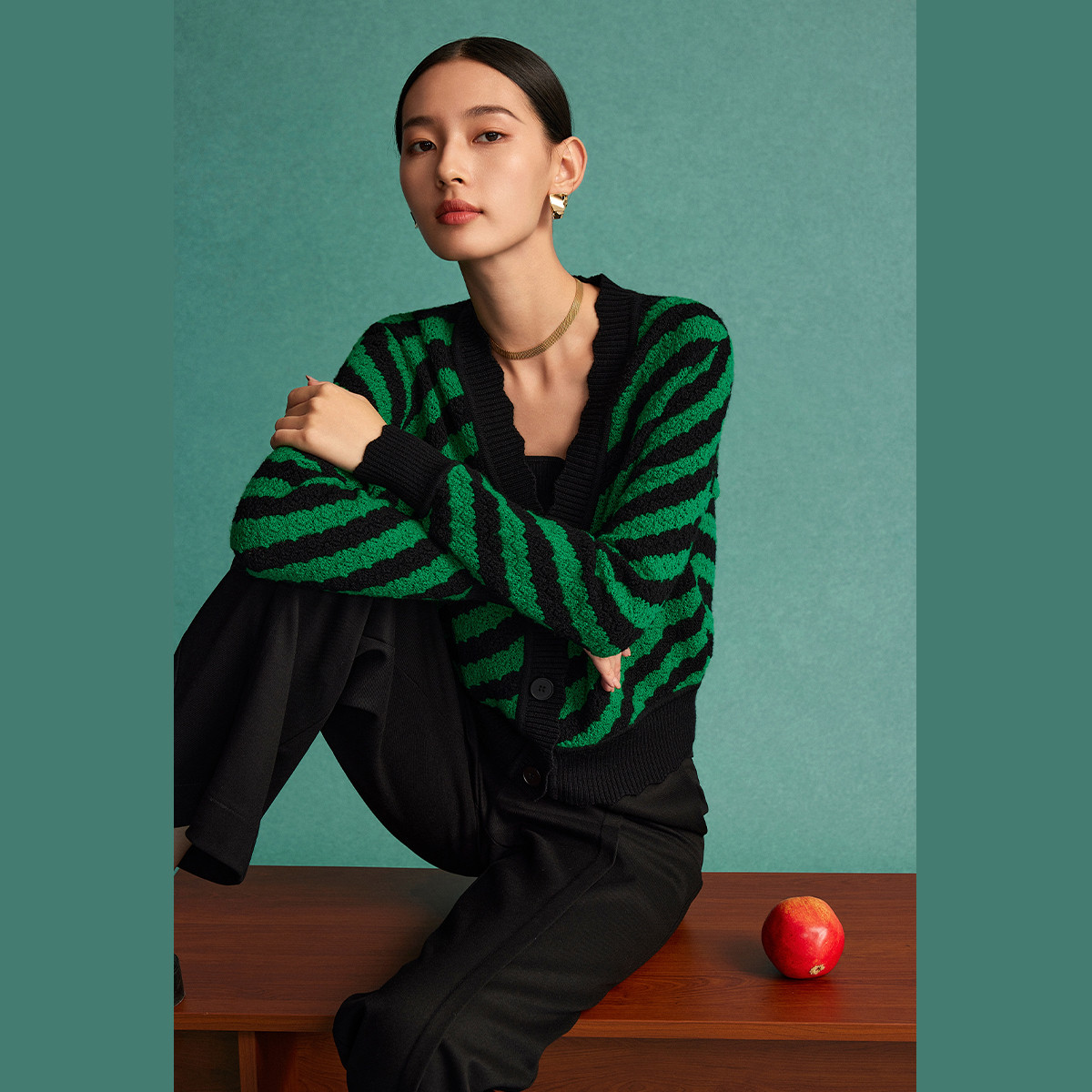 【小余专属】复古V领针织衫女2024秋冬季绵羊毛提花斜条纹开衫外套