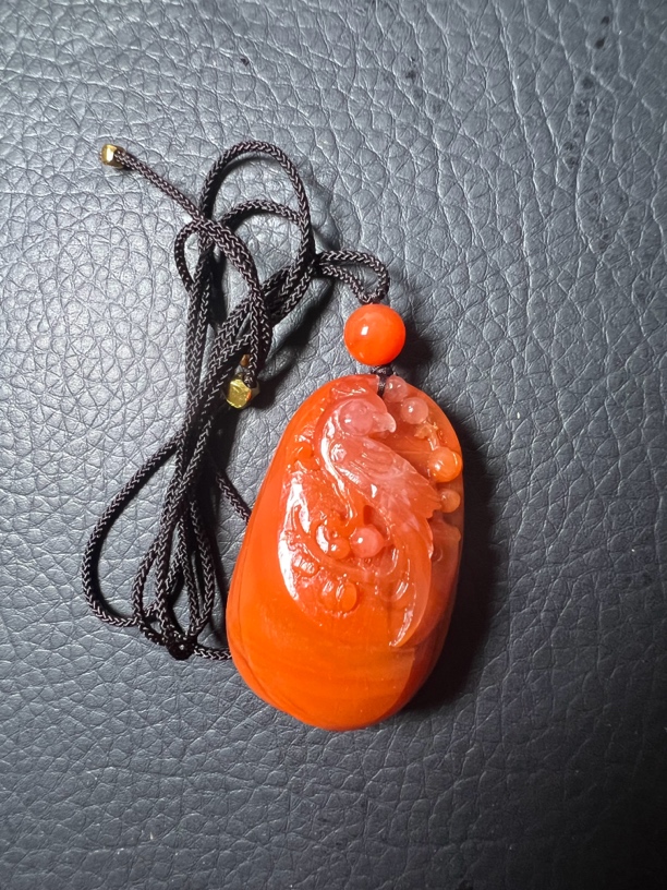 杨柳大黑洞柿子色南红玛瑙原矿